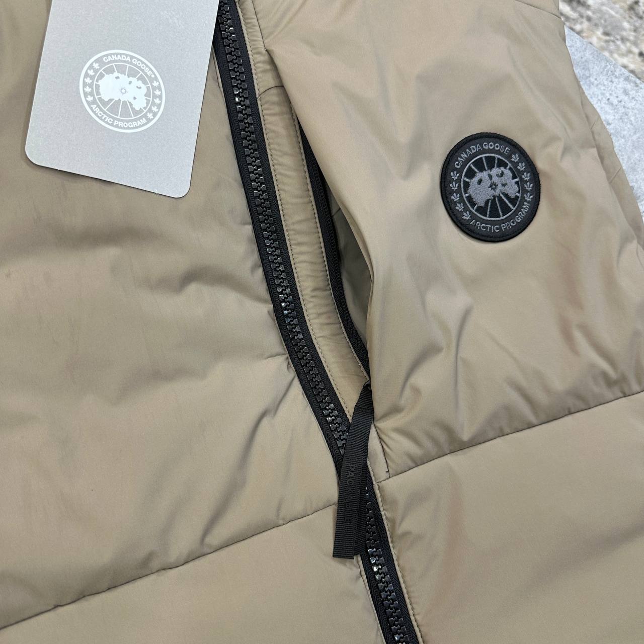 Canada Goose Lodge Mens Gilets in Beige UK Reps AAA Quality