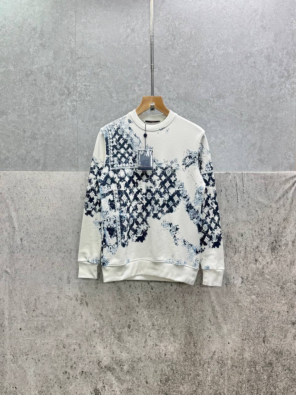 Louis Vuitton Monogram Bandana Jumpers in 2 Colors Mens Best Sale UK Reps AAA Quality