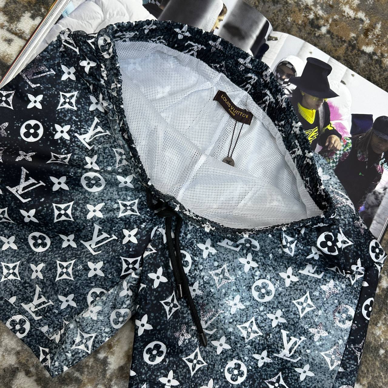 Louis Vuitton Logo Embroidered Fashion Swim Shorts Mens in 2 Colors Best Sale UK Reps AAA Quality