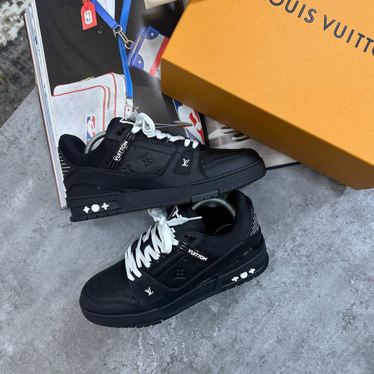 Louis Vuitton LV Trainers Triple Black Fashion Wear Mens UK Reps AAA Quality