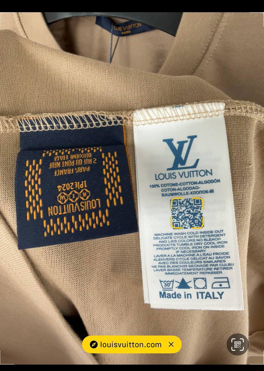 Louis Vuitton Signature Print T-Shirt Mens in Multiple Colors Best Sale UK Reps AAA Quality