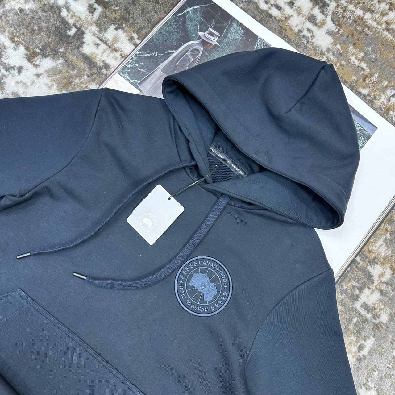 Canada Goose Relaxed Fit With Embossed Logo Hoodie Mens in Multiple Colors Best Sale UK Reps AAA Quality