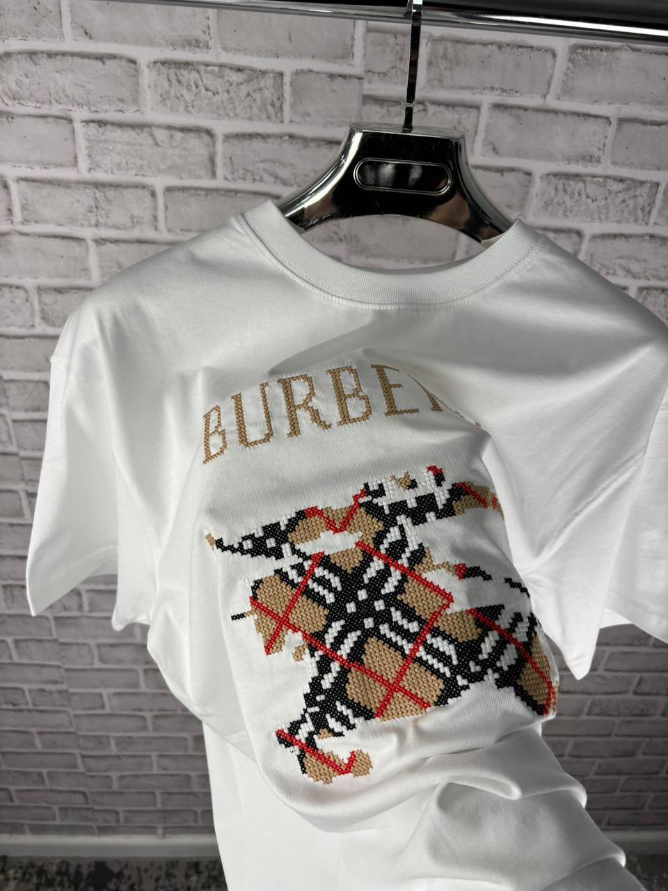 Burberry Cross Stitch EKD Cotton T Shirt for Mens UK Reps AAA Quality