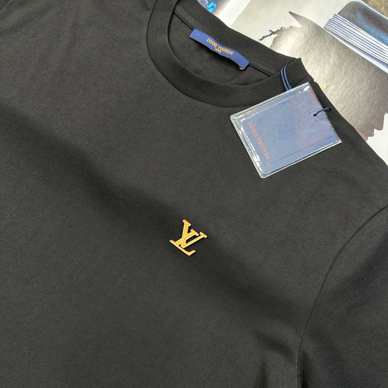 Louis Vuitton Men Luxury Men Collection Black Crewneck T-Shirt UK Reps AAA Quality