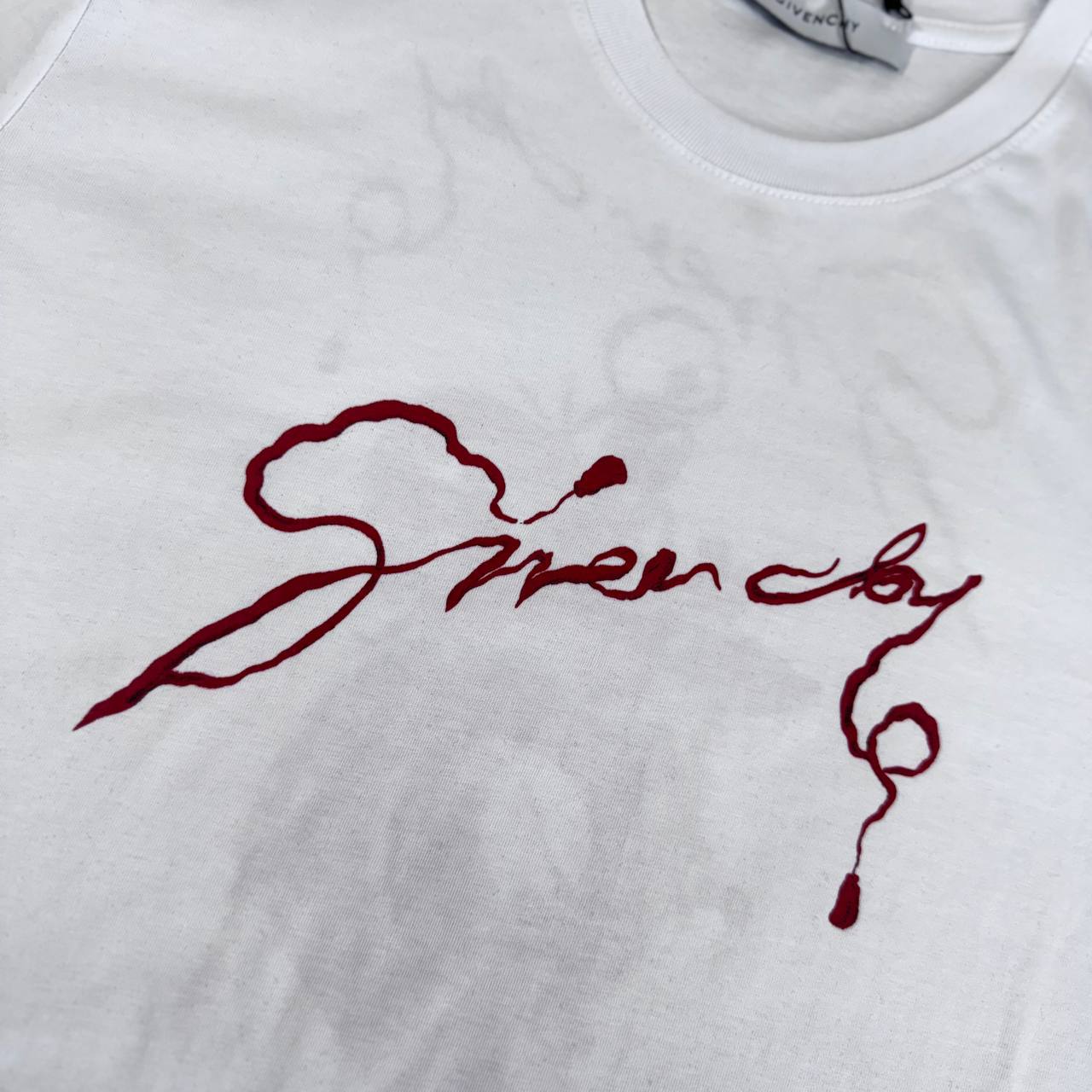 Givenchy Regular Fit T-Shirt Mens Graphic-Print in 2 Colors UK Reps AAA Quality