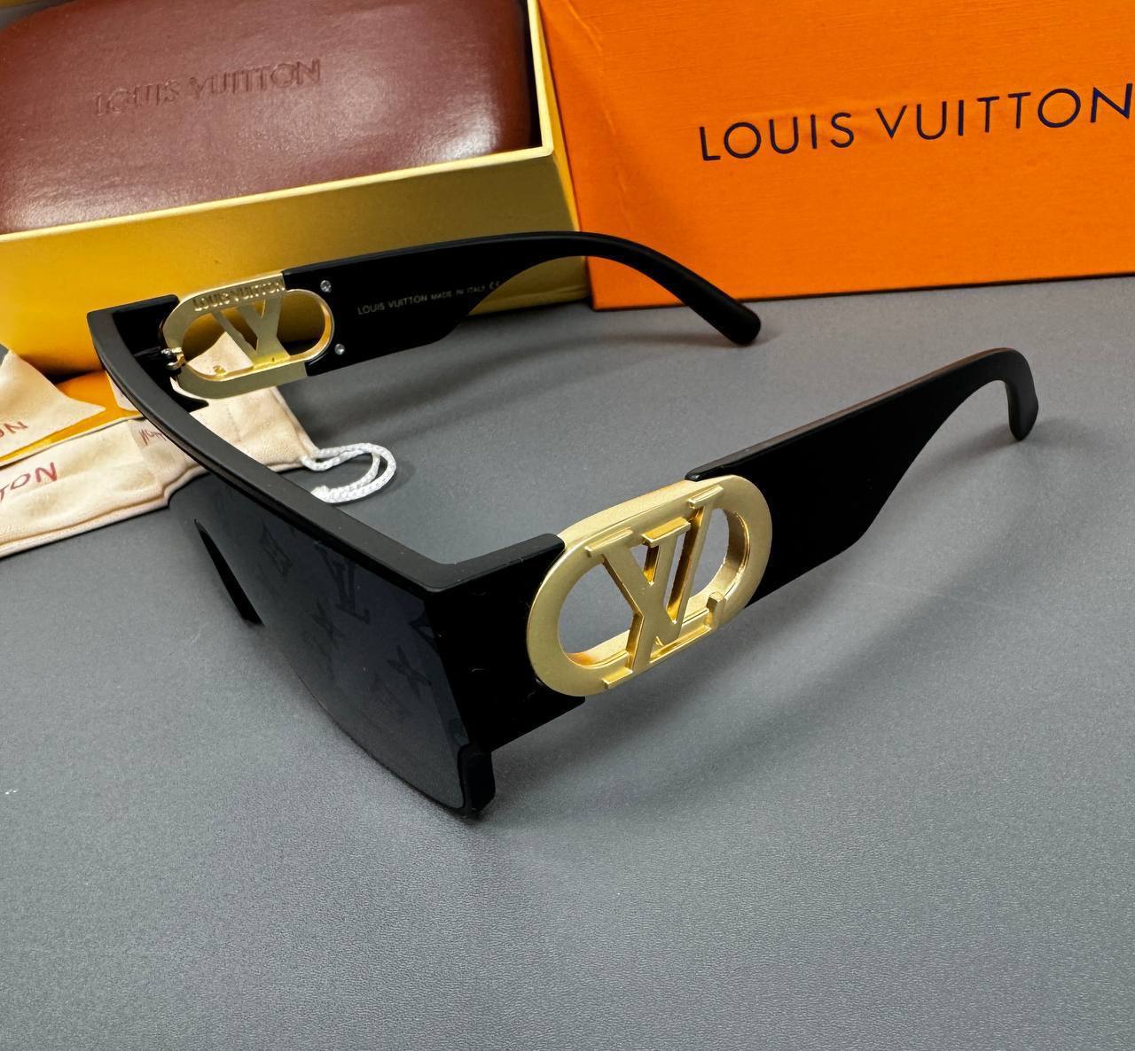 Louis Vuitton Square LV Link Cat Eye Sunglasses in Black UK Reps AAA Quality