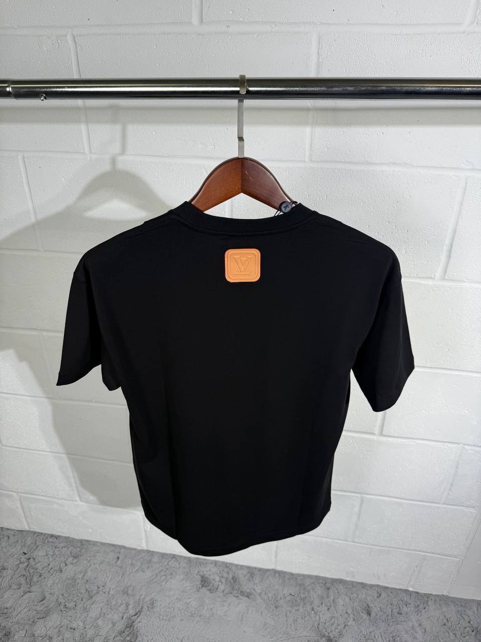 Louis Vuitton VVN Patch Short-Sleeved Cotton Crewneck T-Shirts Mens UK Reps AAA Quality