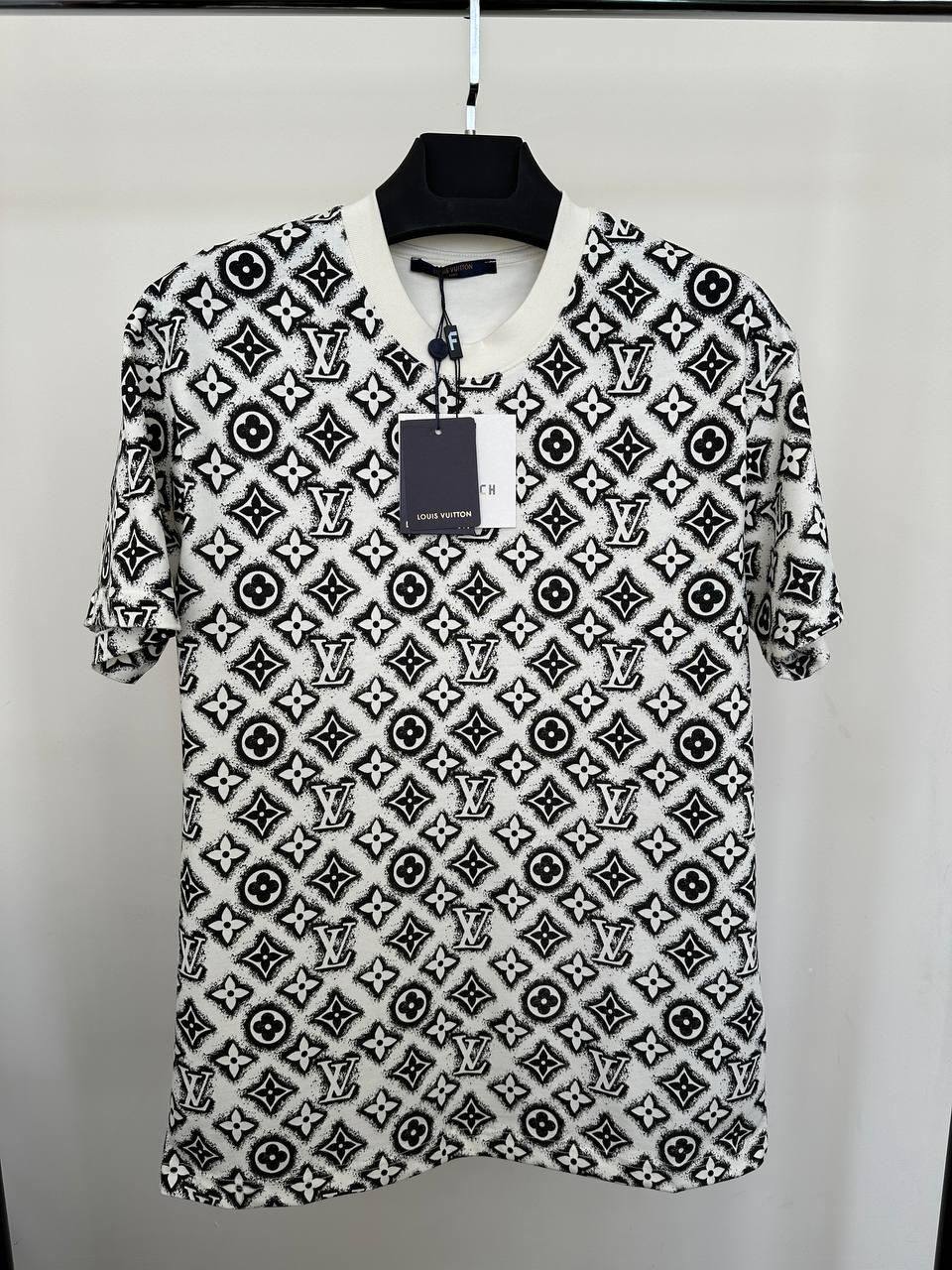 Louis Vuitton Monogram Signature T-Shirt in Multiple Colors UK Reps AAA Quality