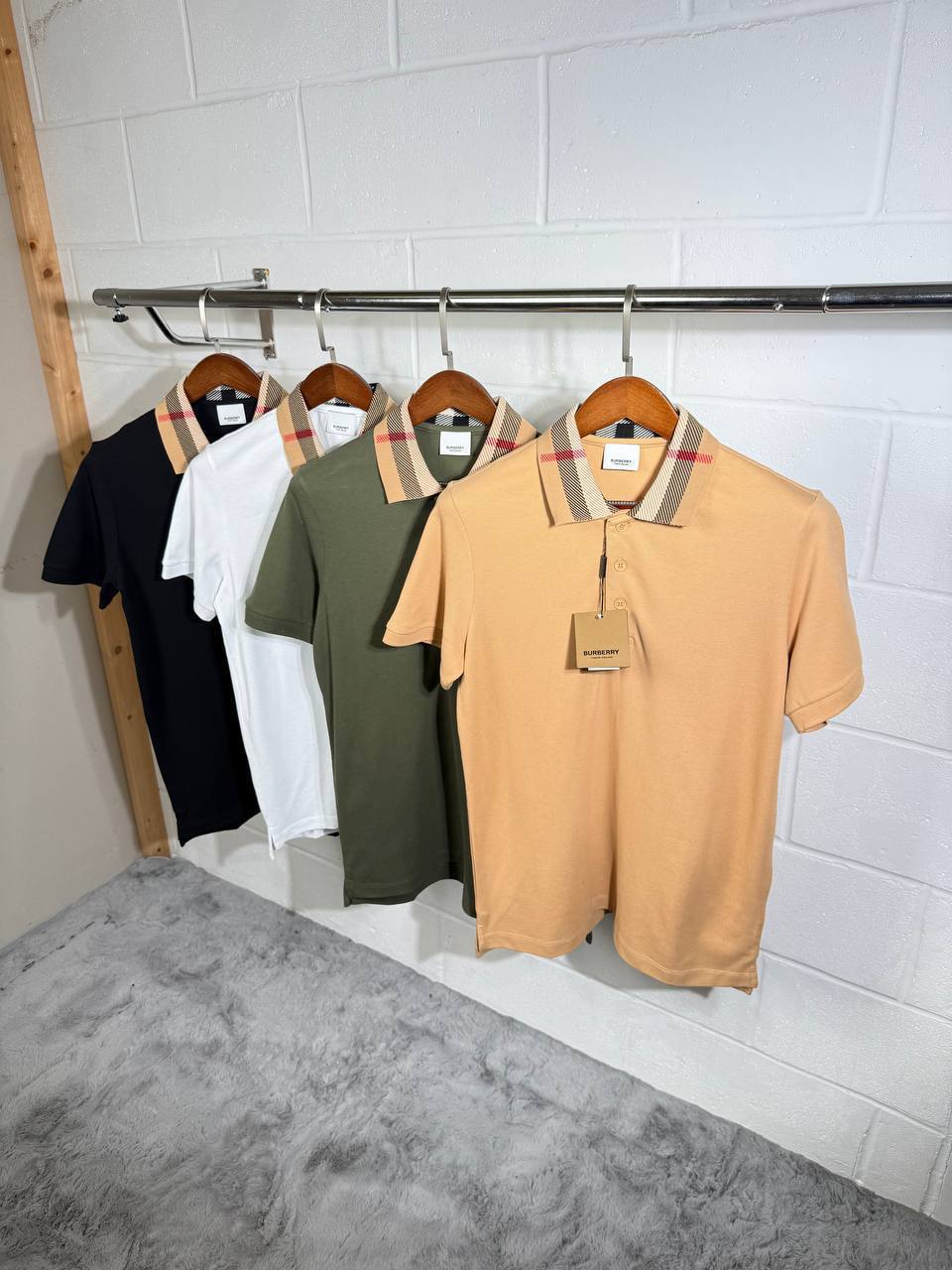 Burberry Check Collar Cotton Polo Shirt Mens in Multiple Colors Best Sale UK Reps AAA Quality