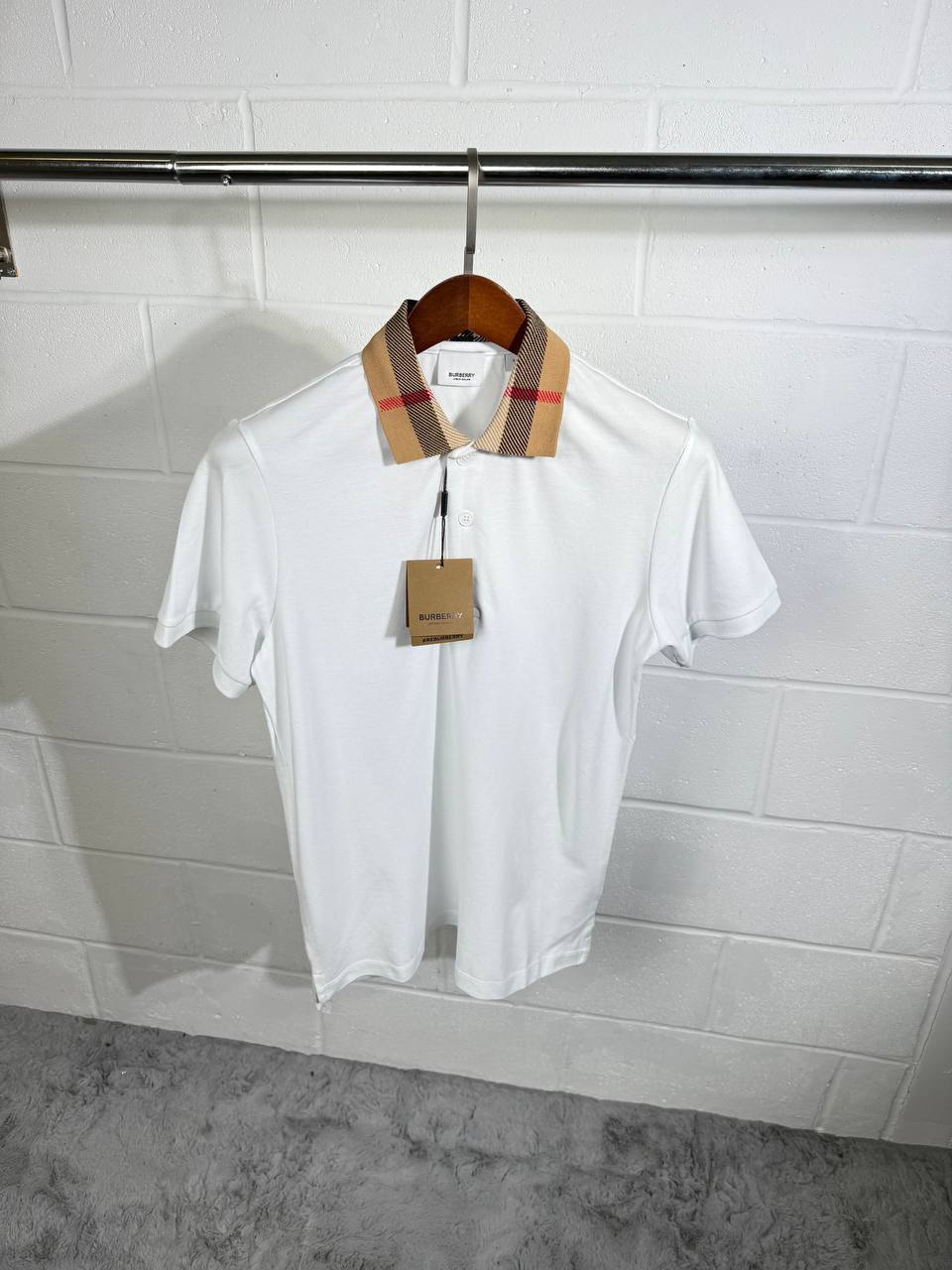 Burberry Check Collar Cotton Polo Shirt Mens in Multiple Colors Best Sale UK Reps AAA Quality