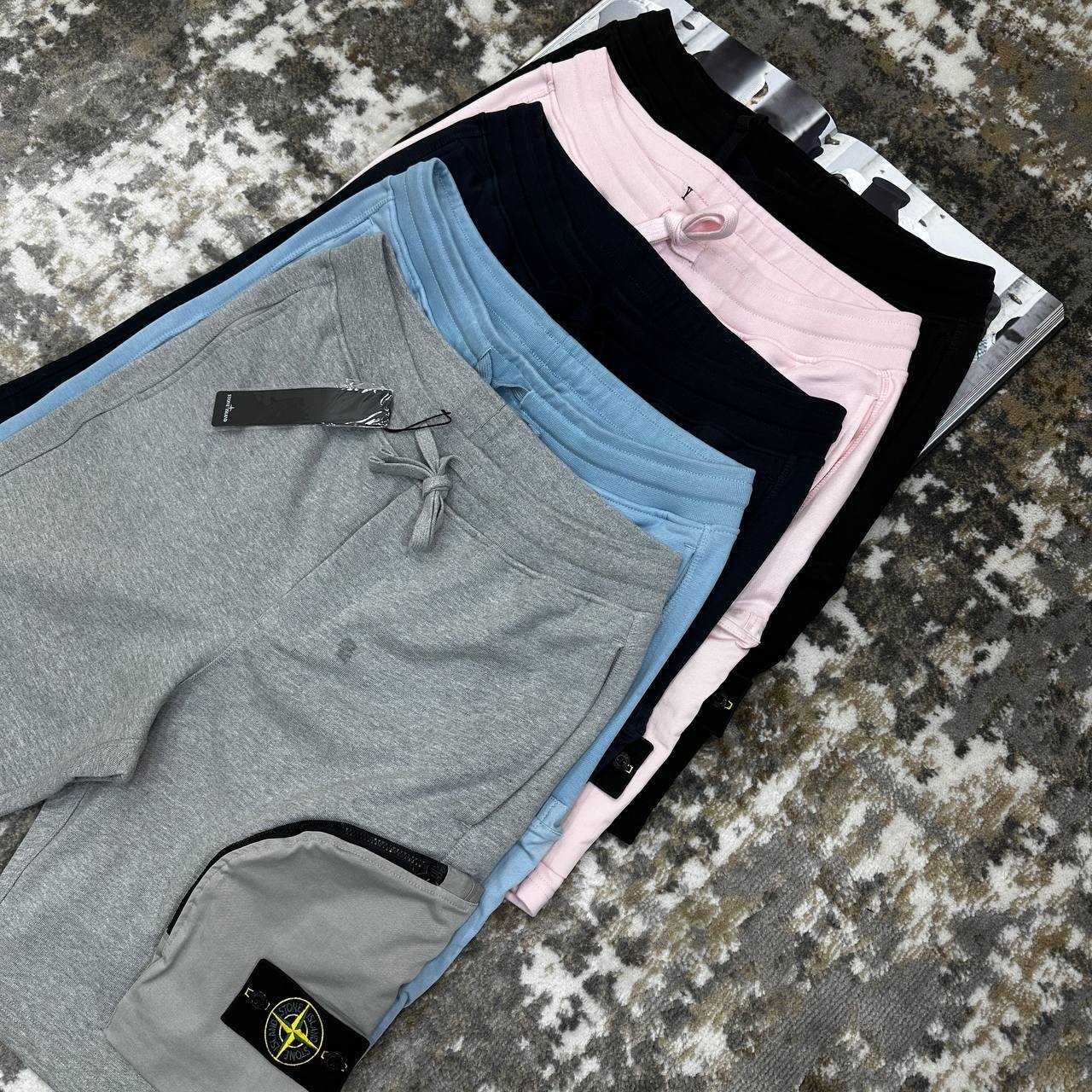 Stone Island Compass-badge Shorts Mens in Multiple Colors Best Sale UK Reps AAA Quality