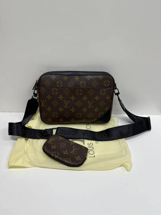 Louis Vuitton LV Embossed Trio Messenger Monogram Leather Brown Shoulder Bag For Womens Best Sale UK Reps AAA Quality
