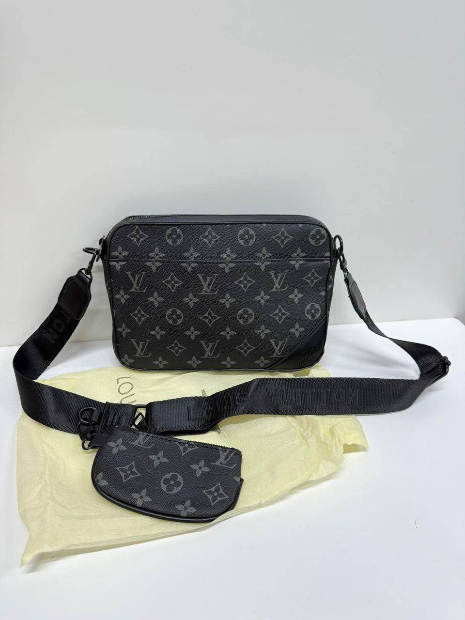 Louis Vuitton LV Embossed Trio Messenger Monogram Leather Black/Grey Shoulder Bag For Womens Best Sale UK Reps AAA Quality