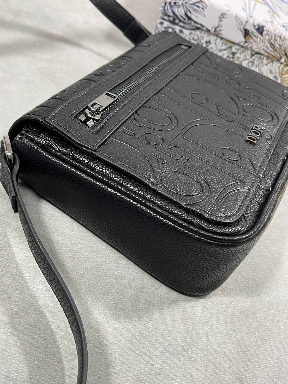 Christian Dior with Flap Black Dior Gravity Leather Messenger Mini Shoulder Mens Bag in Black Best Sale UK Reps AAA Quality