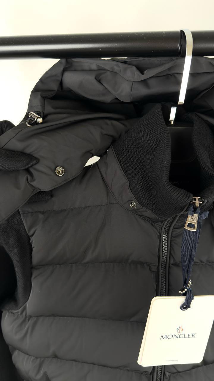 Moncler Barbustel Hooded Short Down Detachable Hood Jacket Mens in Black Color Best Sale UK Reps AAA Quality