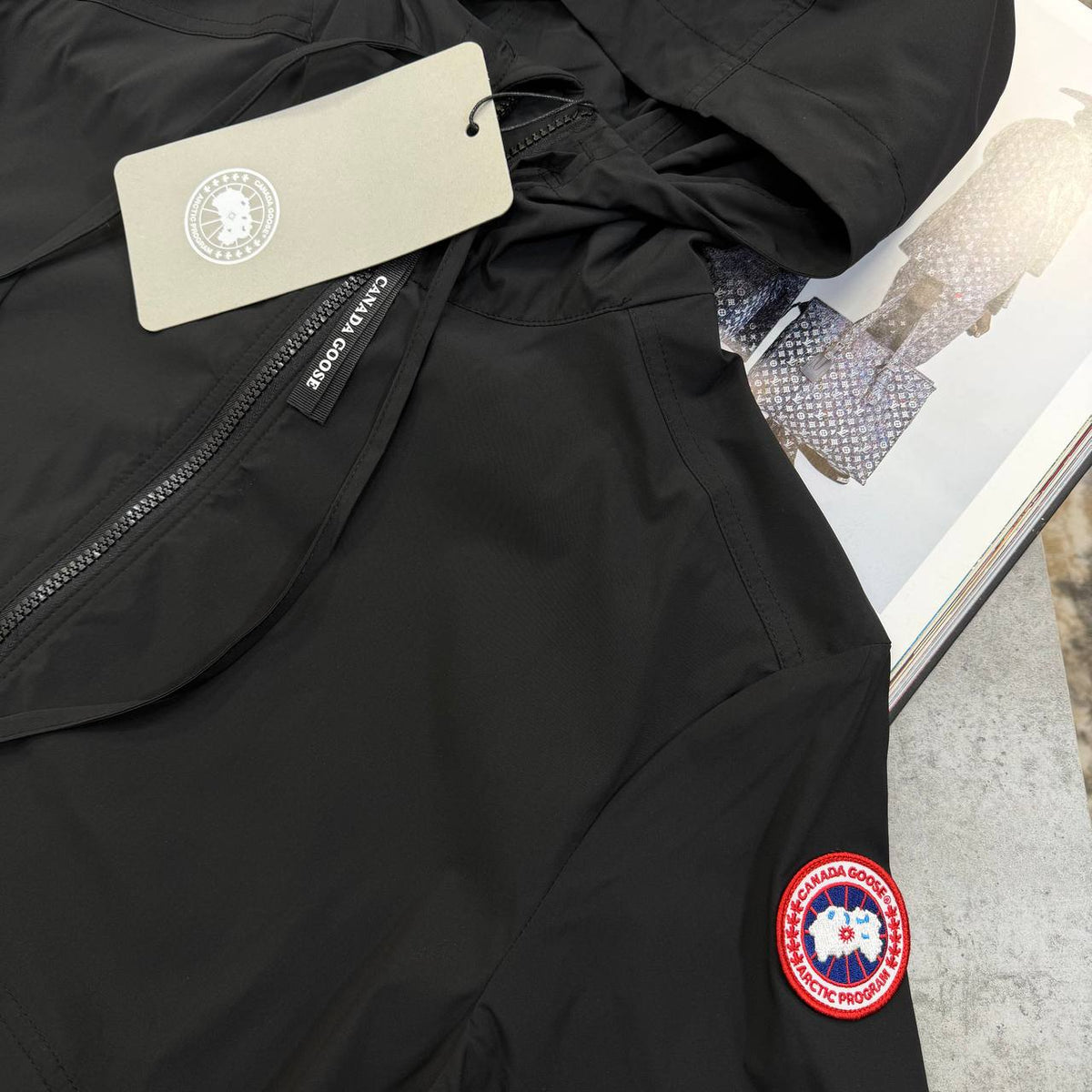 Canada Goose Men Luxury Tracksuit Combo Set Men Collection UK Reps AAA Quality