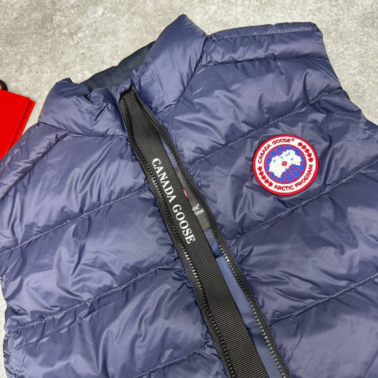 Canada Goose Puffer Crofton Vest Mens Gilets in Multiple Colors Best Sale UK Reps AAA Quality