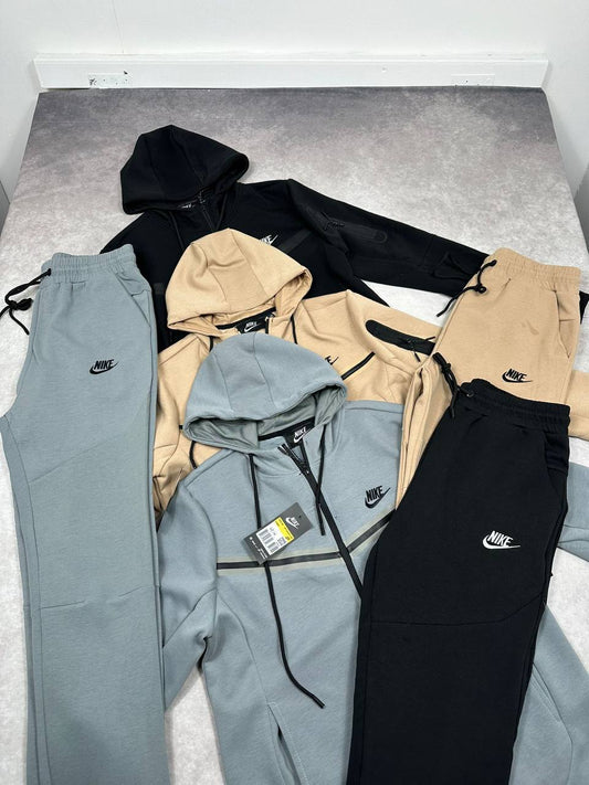 Nike Tech Fleece Windrunner Hooded Logo Tracksuits Mens in Multiple Colors Best Sale UK Reps AAA Quality