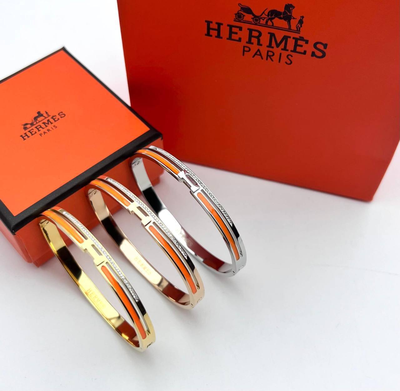 Hermes Stainless Steel Brand Bracelet Women's Fashion Jewelry in Multiple Colors UK Reps AAA Quality
