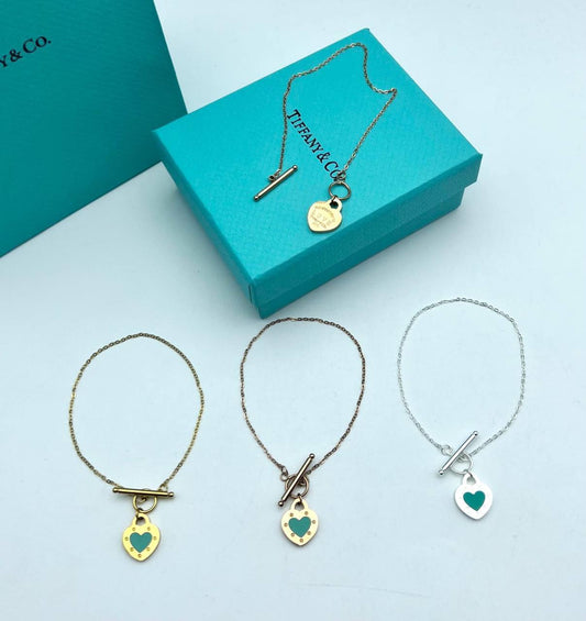 Tiffany & Co. Jewelry Love Heart Tag Toggle Bracelets Womens in Multiple Colors UK Reps AAA Quality