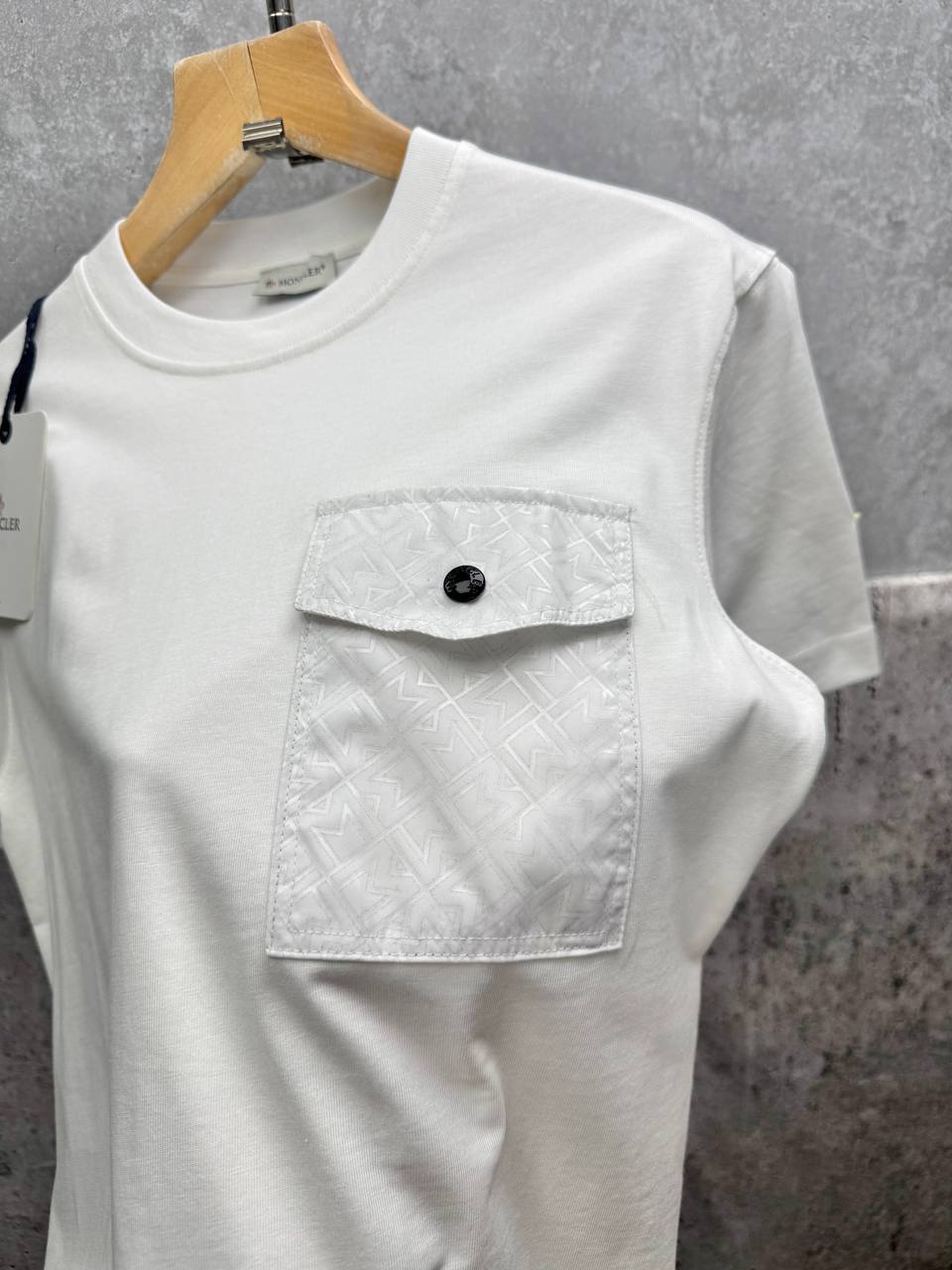 Moncler Monogram Pocket T-Shirt Mens in 2 Colors Best Sale UK Reps AAA Quality