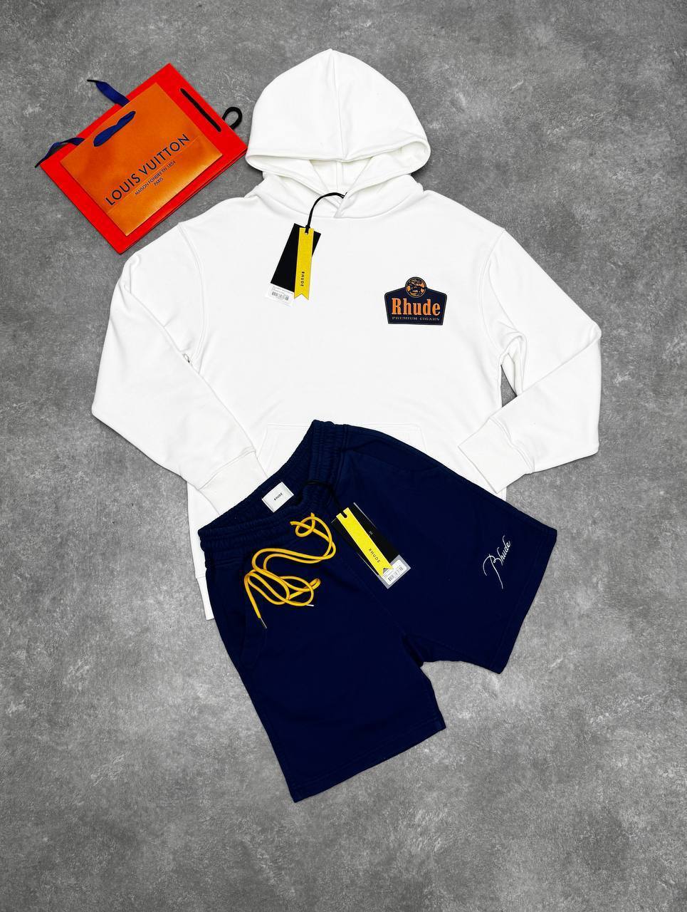 Rhude Grand Cru Crest Cigar Cotton Hoodie & Shorts Set Logo-Print Mens in Multiple Colors UK Reps AAA Quality