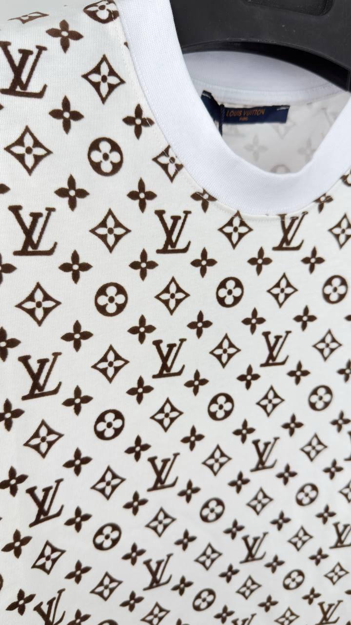 Louis Vuitton Monogram Print T-Shirt Mens in 2 Colors Best Sale UK Reps AAA Quality