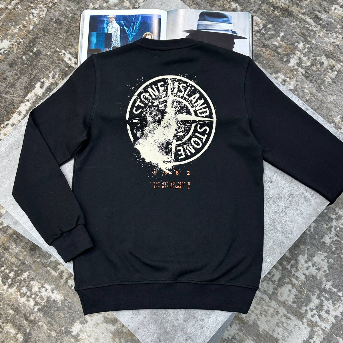 Stone Island Graphic Logo Jumpers Mens in Black UK Reps Superclone Quality