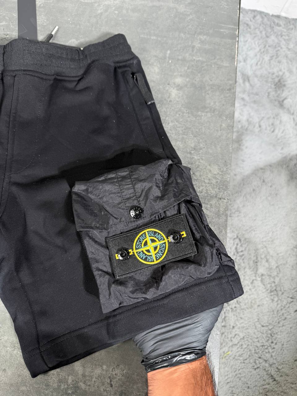 Stone Island Side Pocket Logo Patch Fleece Shorts Mens in Multiple Colors UK Reps AAA Quality