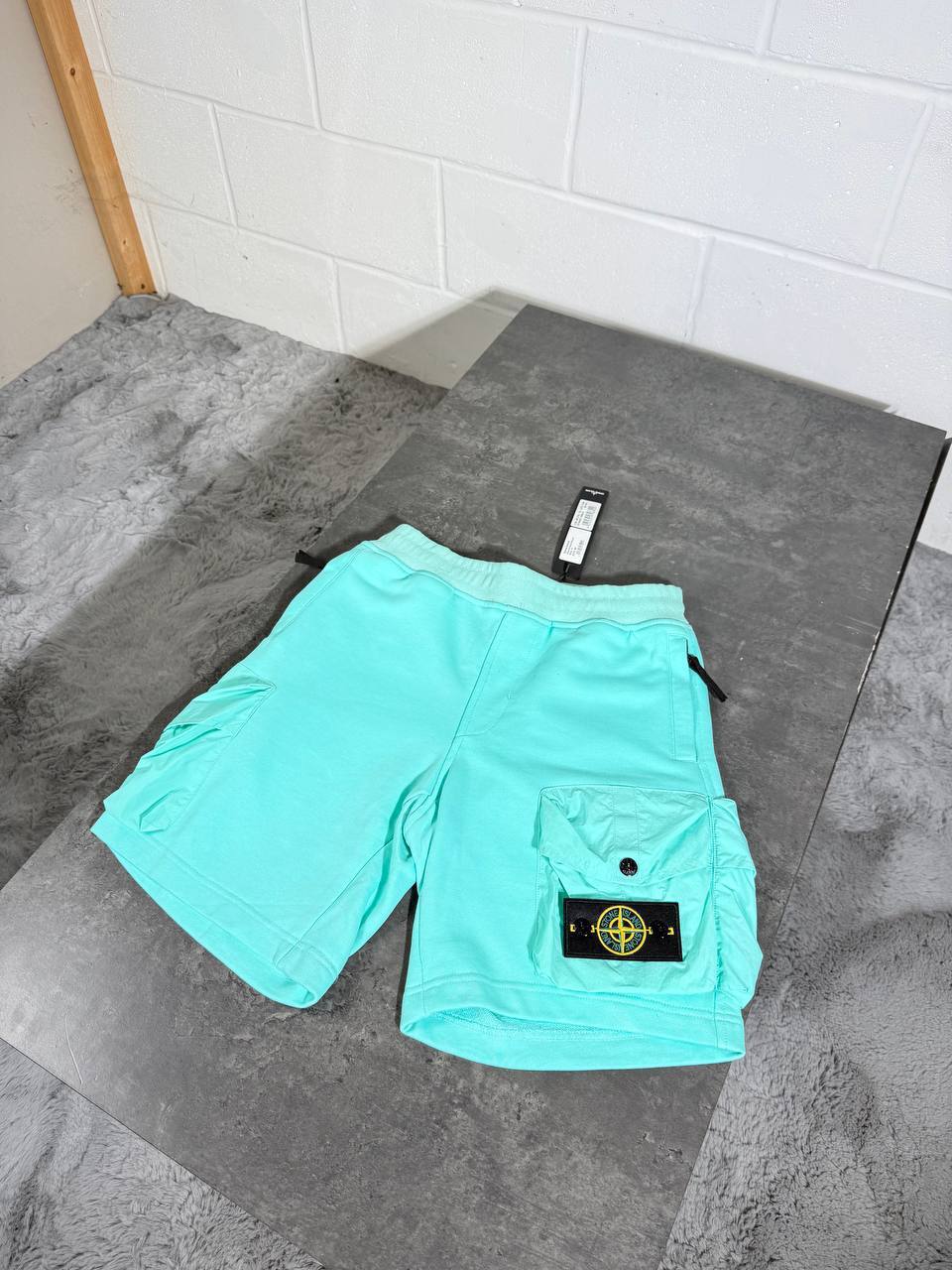 Stone Island Side Pocket Logo Patch Fleece Shorts Mens in Multiple Colors UK Reps AAA Quality