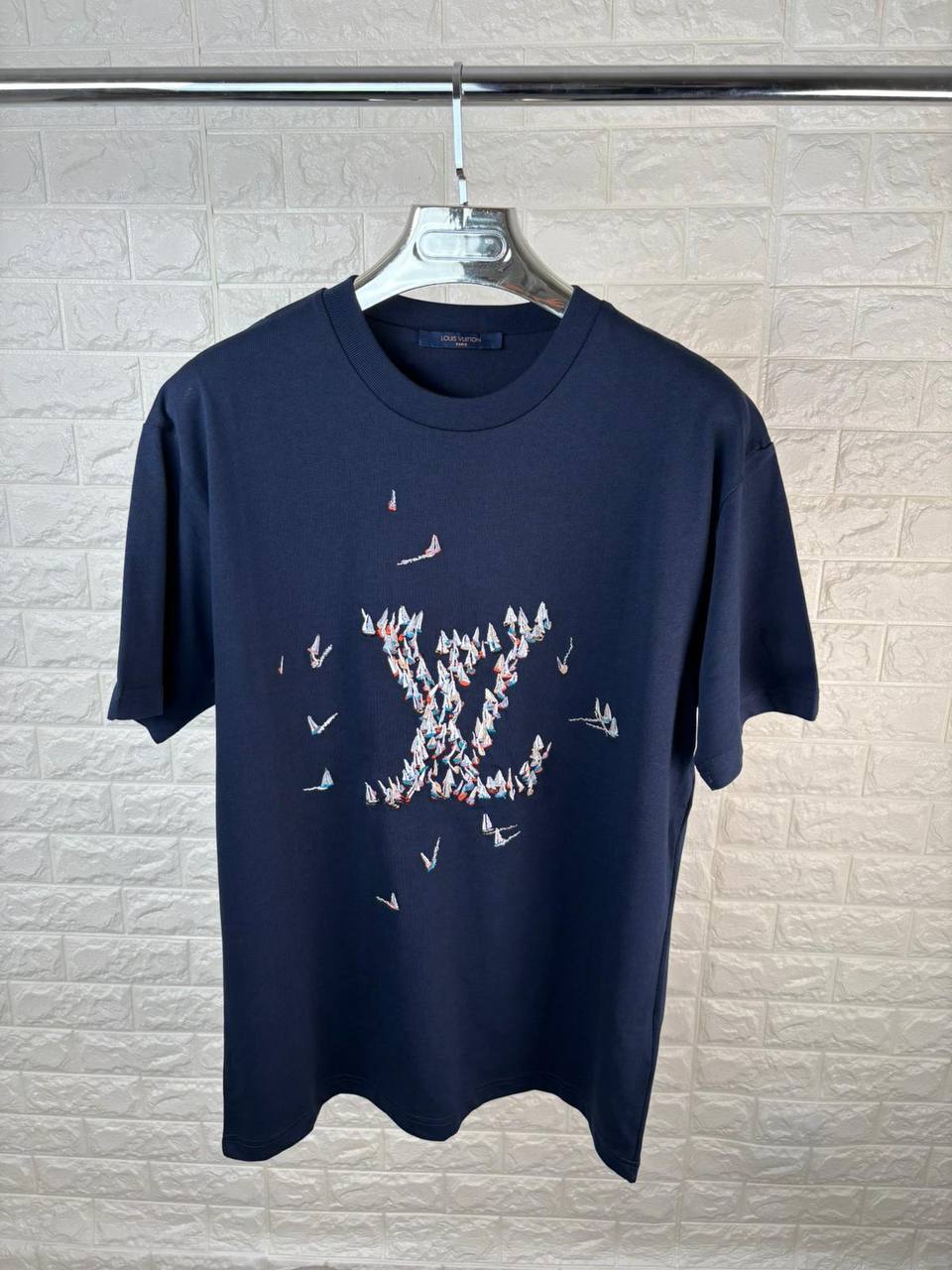 Louis Vuitton LV Blue Early Autumn Series Motif T-shirts Men UK Reps AAA Quality
