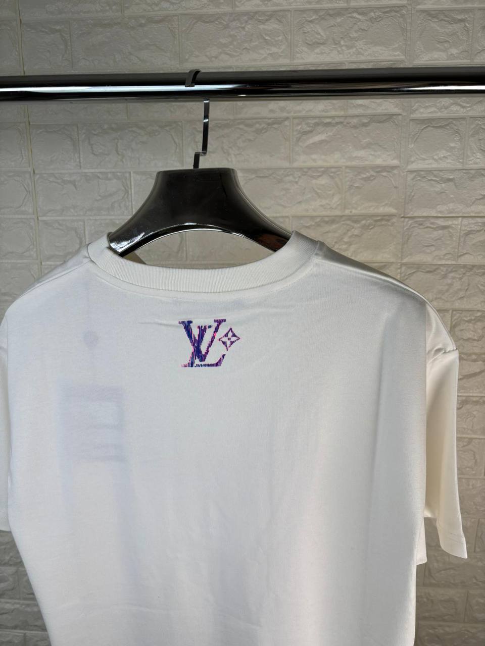 Louis Vuitton Iridescent LV Vers T-Shirt - Ready-to-Wear Mens in 2 Colors UK Reps AAA Quality