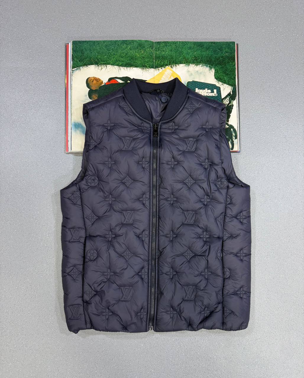 Louis Vuitton Padded Down Vest Gillets Mens in 2 Colors UK Reps AAA Quality