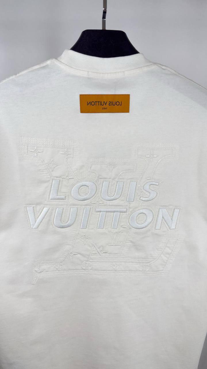 Louis Vuitton Monogram T-Shirts in 2 Colors Mens UK Reps AAA Quality
