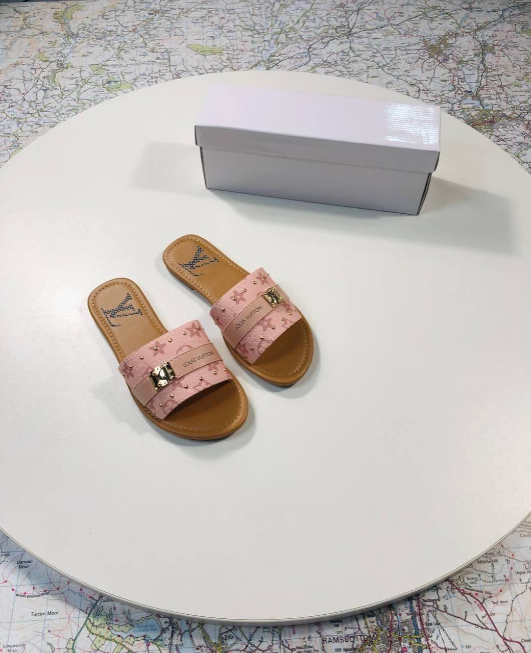 Louis Vuitton Lock It Women's Sliders in Pastel Pink Color UK Reps AAA Quality