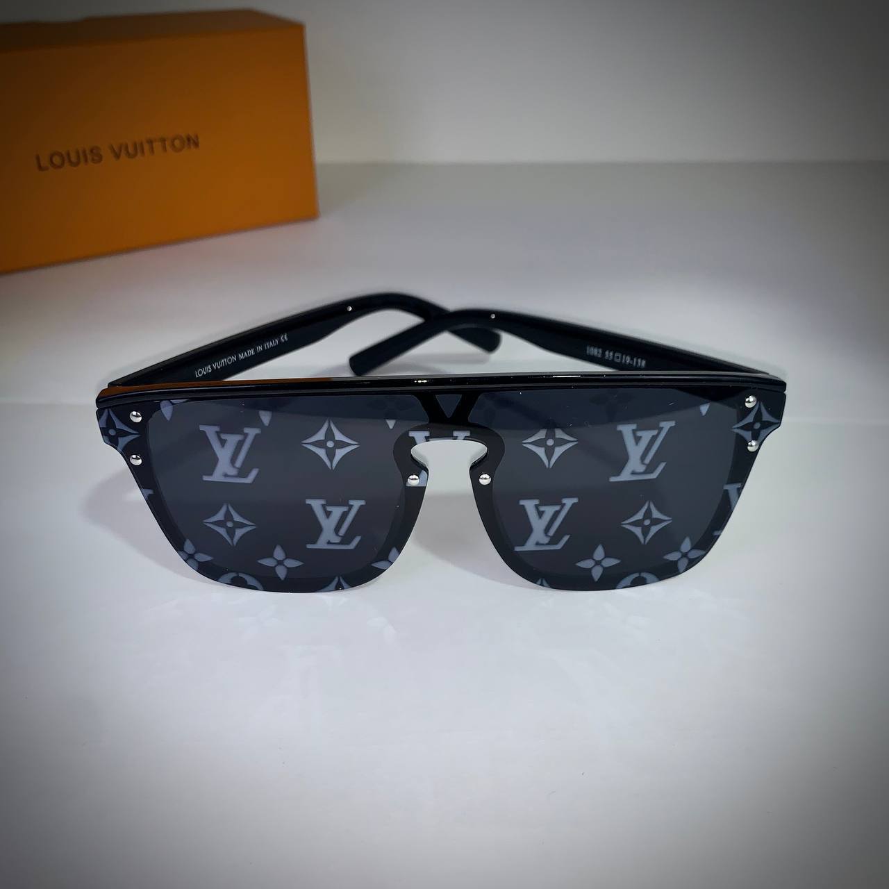 Louis Vuitton Striking Shield Sunglasses Mens UK Reps AAA Quality