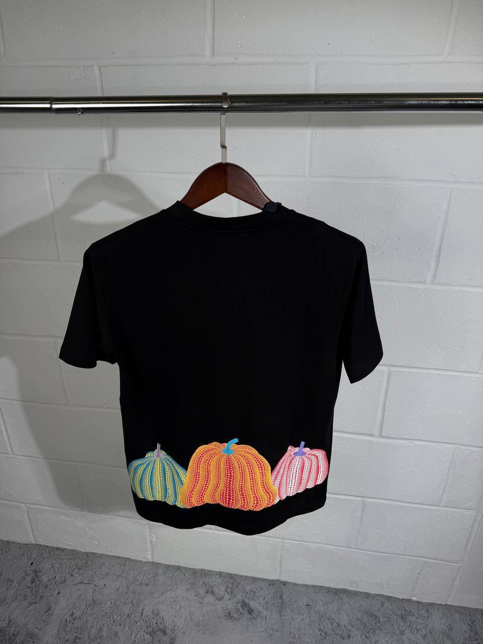 Louis Vuitton Pumpkin Print Cotton T-Shirts Mens in 2 Colors Best Sale UK Reps AAA Quality