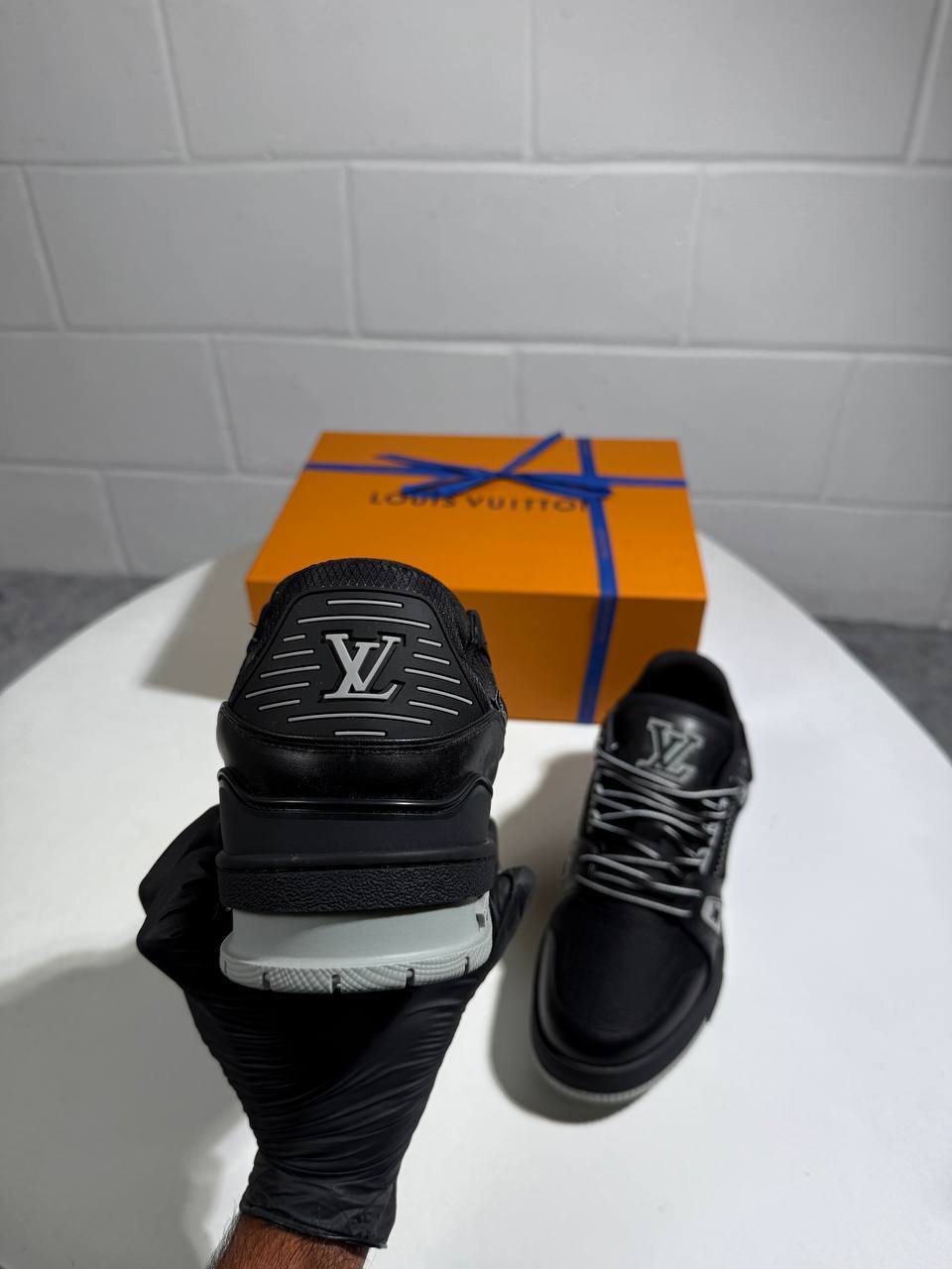 Louis Vuitton LV Trainers Black/Grey Men's Best Sale UK Reps AAA Quality