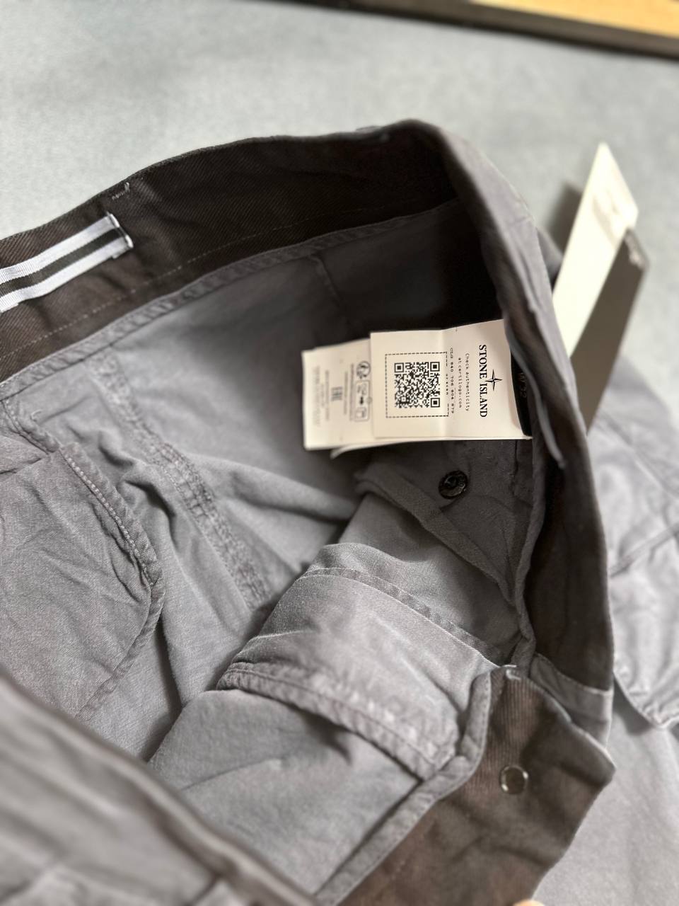 Stone Island 'OLD' Effect Broken Cotton Twill Cargo Pants in Multiple Colors UK Reps AAA Quality