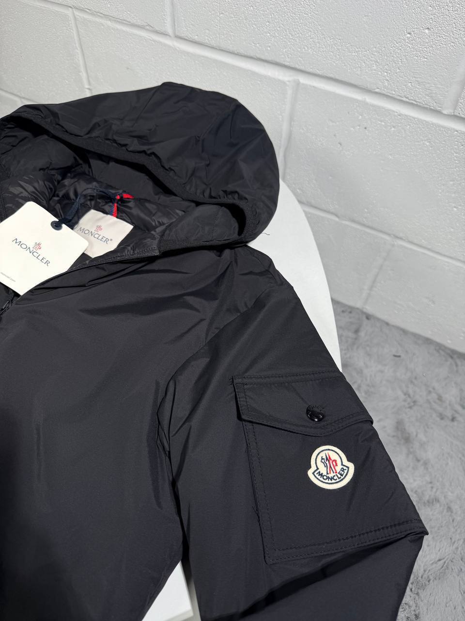 Moncler Puffer & Monteynard Down Jackets Men's in Multiple Colors UK Reps AAA Quality