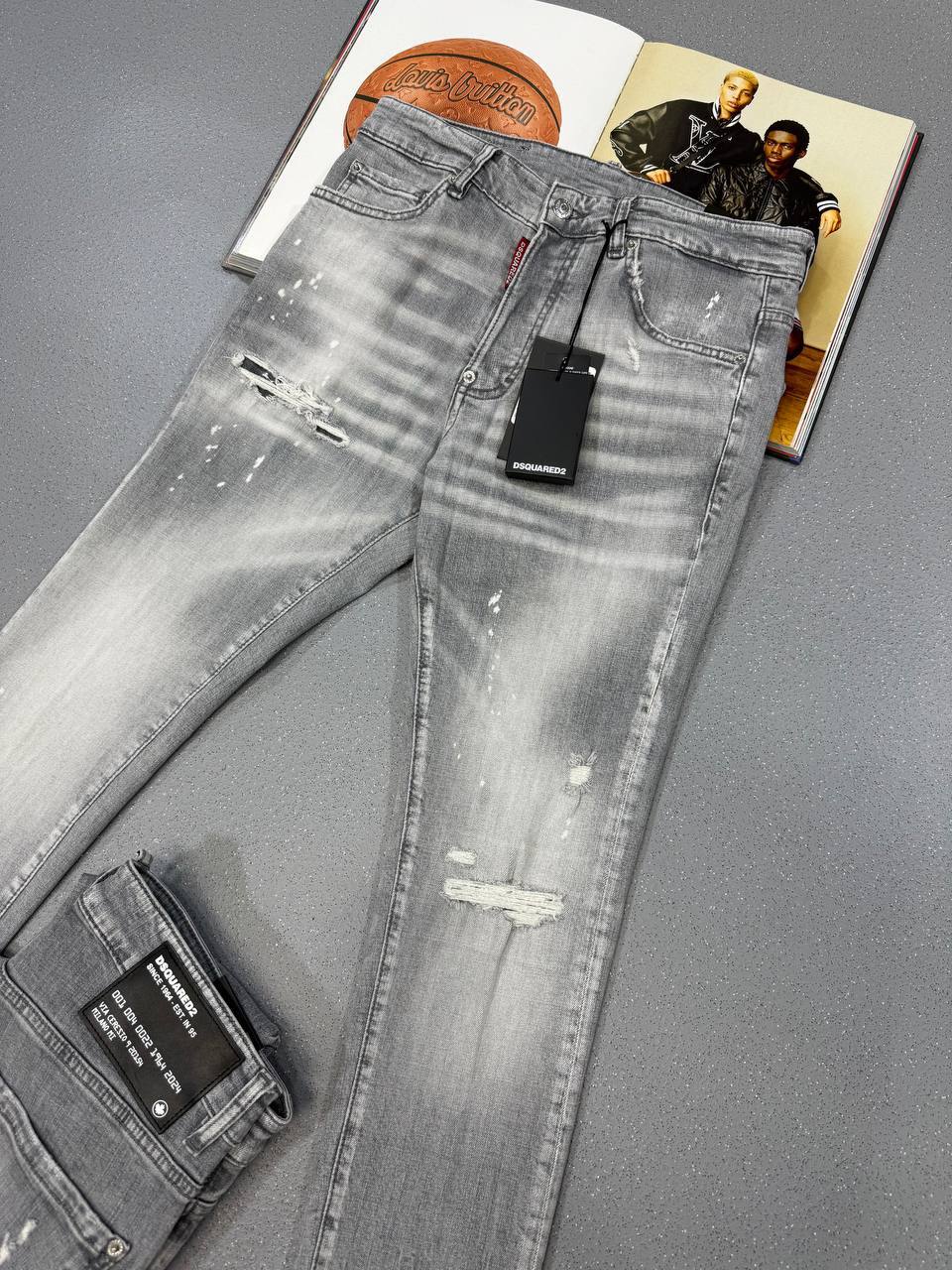 Dsquared2 Tidy Biker Mens Jeans Distressed Denim in 2 Colors Multiple Waist Sizes UK Reps AAA Quality