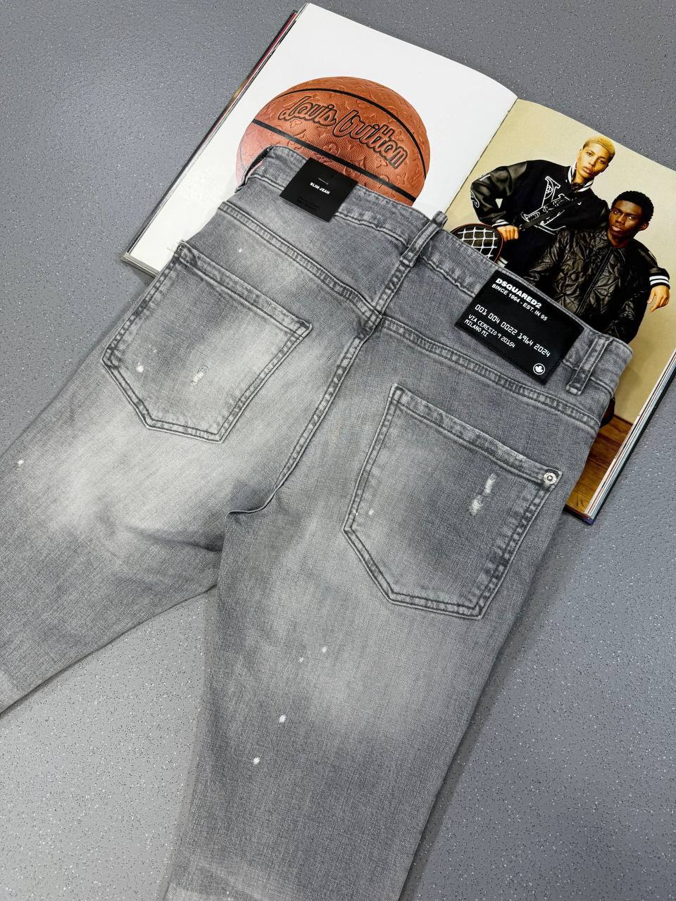 Dsquared2 Tidy Biker Mens Jeans Distressed Denim in 2 Colors Multiple Waist Sizes UK Reps AAA Quality