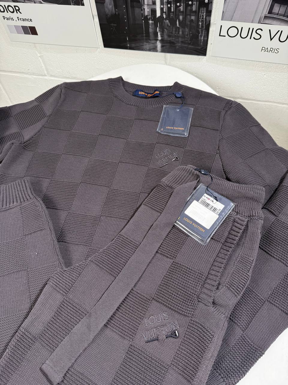 Louis Vuitton Wool Graphic Knitwear Crew Neck Full Sleeves Tracksuits in 2 Colors UK Reps AAA Quality