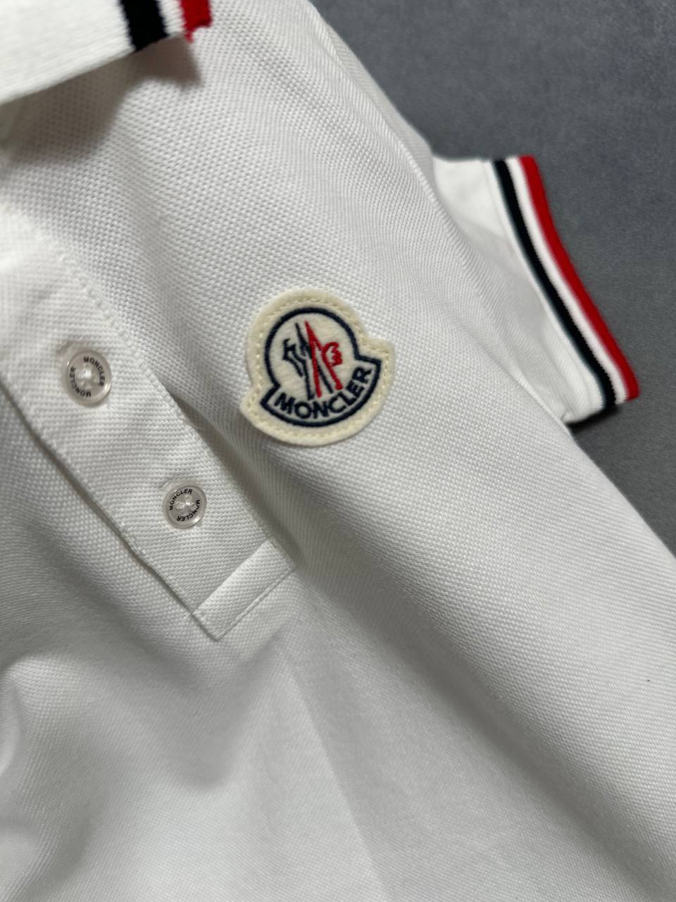 Moncler Enfant Brand Print Crewneck Stretch Cotton Navy Tricolor Trimmed Polo Shirts Mens in 2 Colors UK Reps AAA Quality