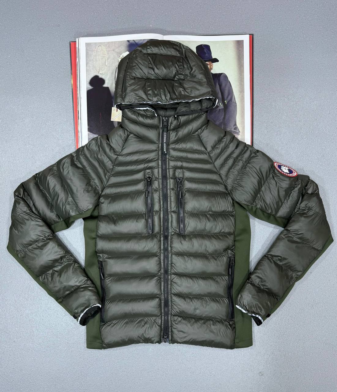 Canada Goose Men Hooded Puffer Logo Patch Jackets in 2 Colors UK Reps AAA Quality