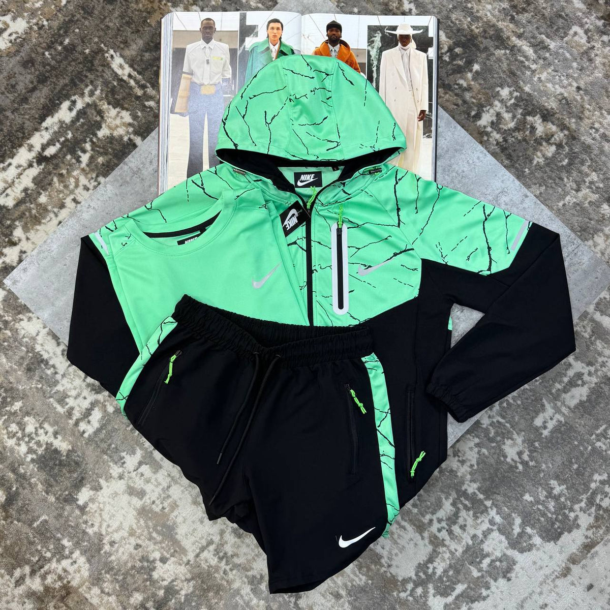 Nike Graphic Trio Gym Set Mens UK Reps Premium Quality