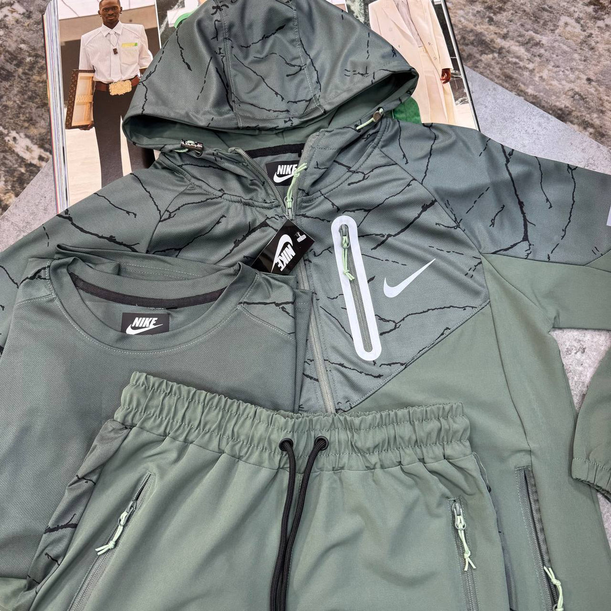 Nike Graphic Trio Gym Set Mens UK Reps Premium Quality