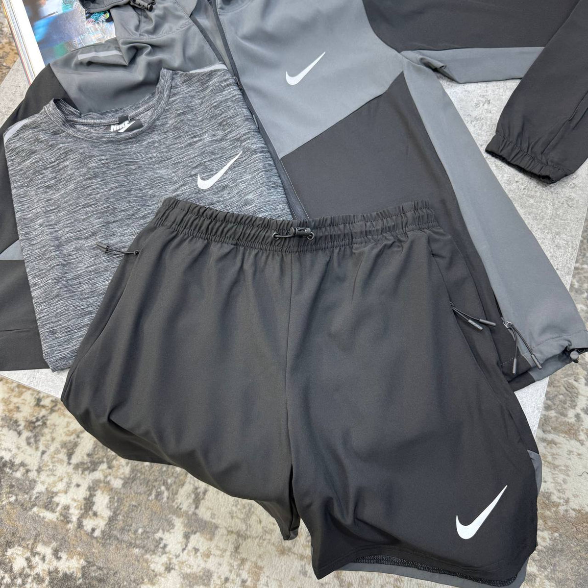 Nike Windrunner Miler 3-Piece Gym Set Mens UK Reps Premium Quality