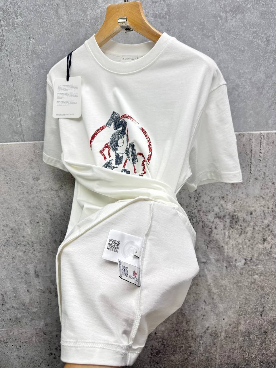 Moncler Logo Print Text Branding Cotton T-Shirts Men's Short Sleeves in 2 Colors UK Reps AAA Quality