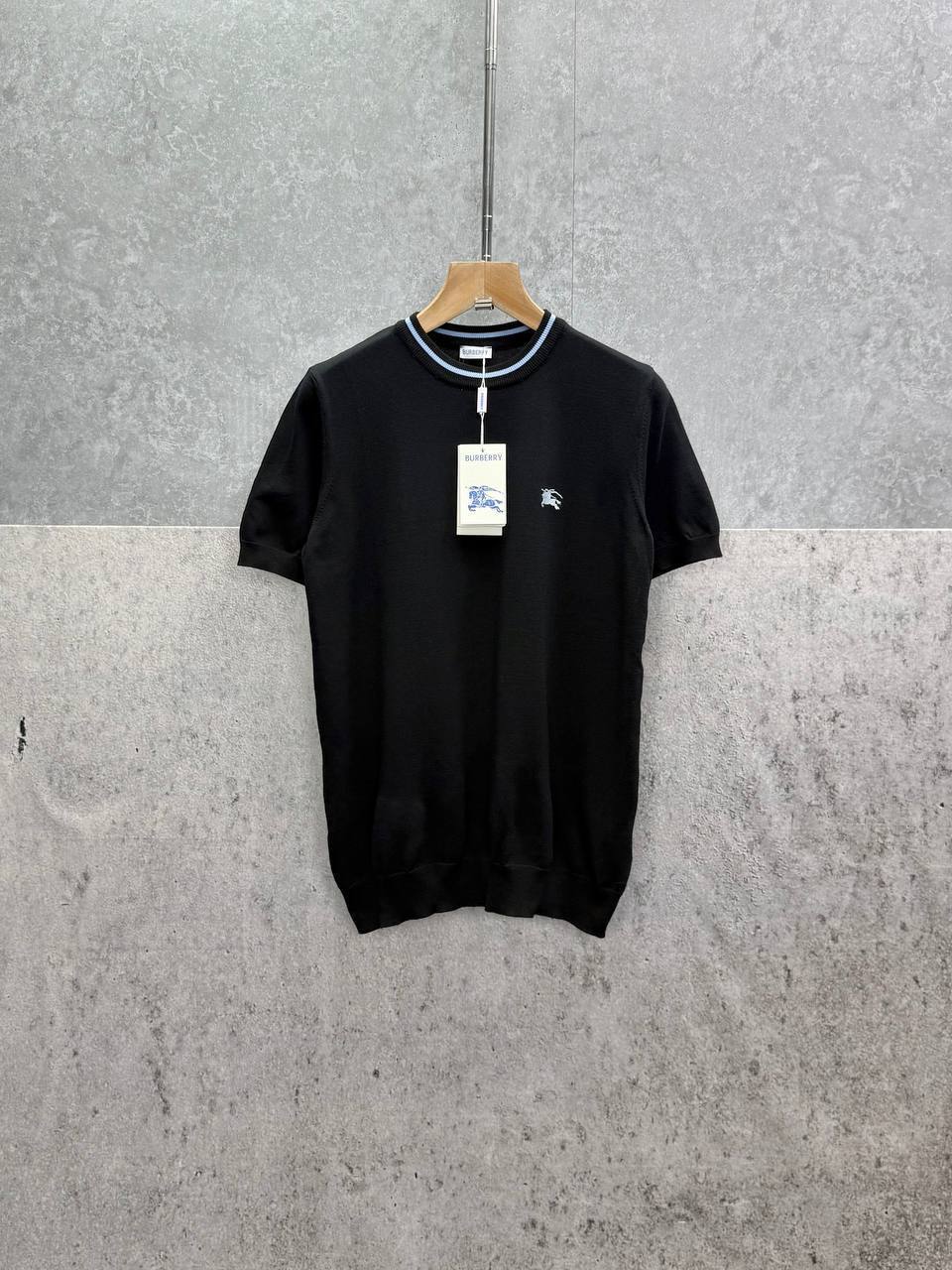 Burberry T-Shirts Mens with Striped Details in Light Blue in 2 Colors UK Reps AAA Quality